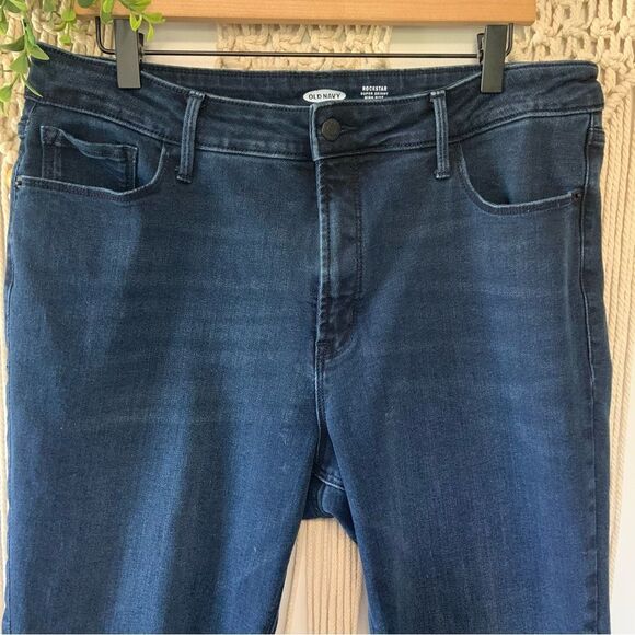 OLD NAVY Women’s Rockstar Super Skinny High Rise Dark Wash Jeans Bermuda 16 - Picture 4 of 13